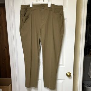 lululemon Men’s Olive Brown ABC Classic Fit 5 Pocket Pants